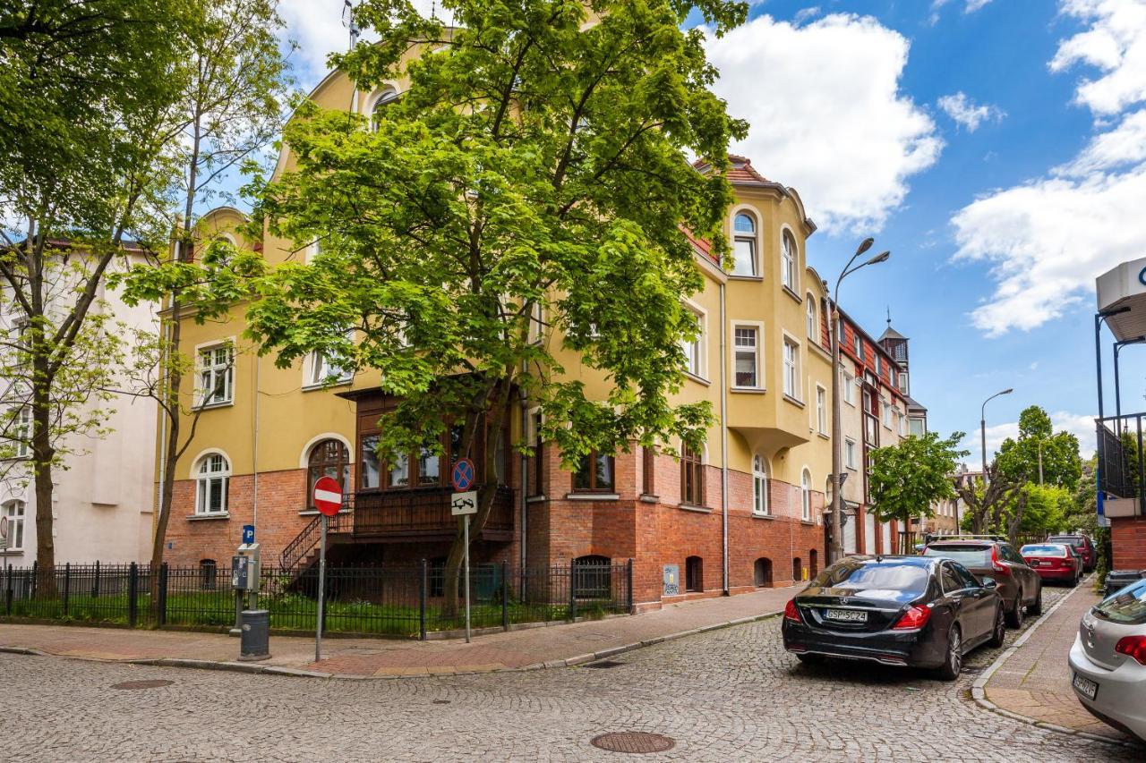 One-Bedroom Deluxe Apartment